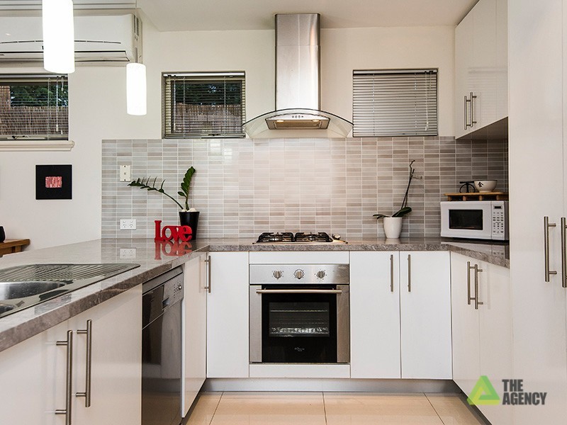 42 Dallington Crescent, Balga WA 6061