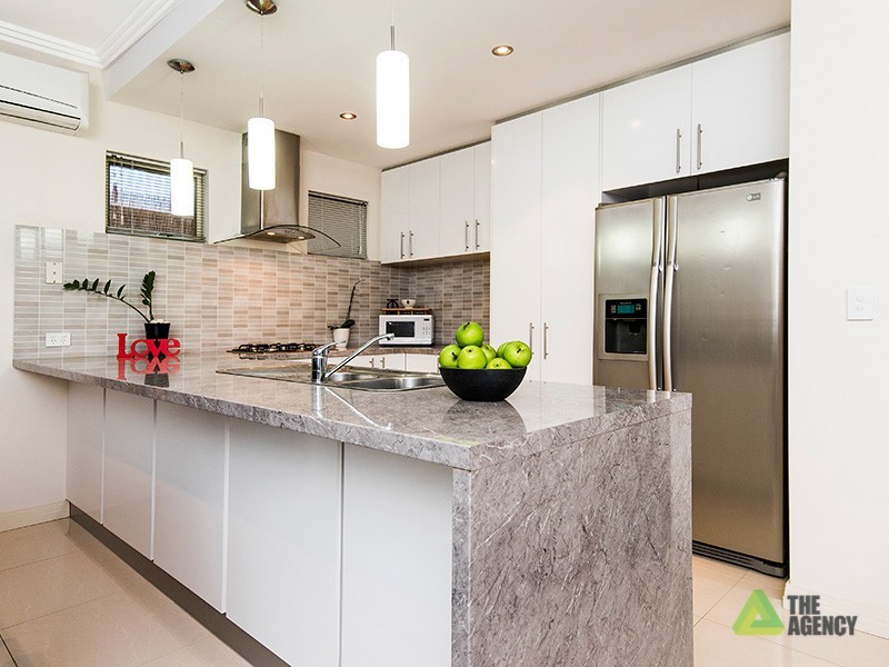 42 Dallington Crescent, Balga WA 6061