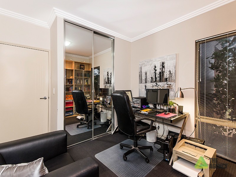 42 Dallington Crescent, Balga WA 6061