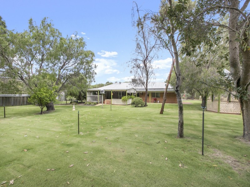 37 Wolfe Road, Oakford WA 6121
