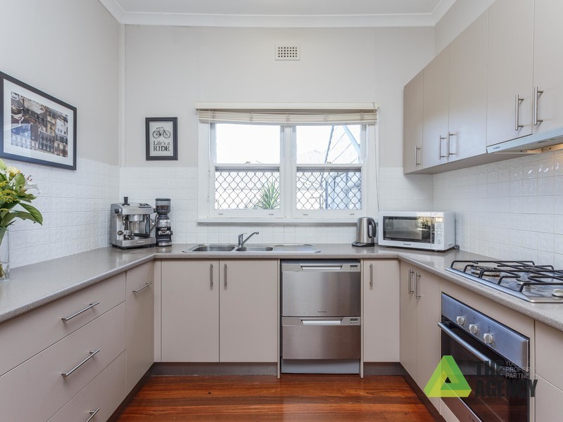 109a Raleigh Street, Carlisle WA 6101