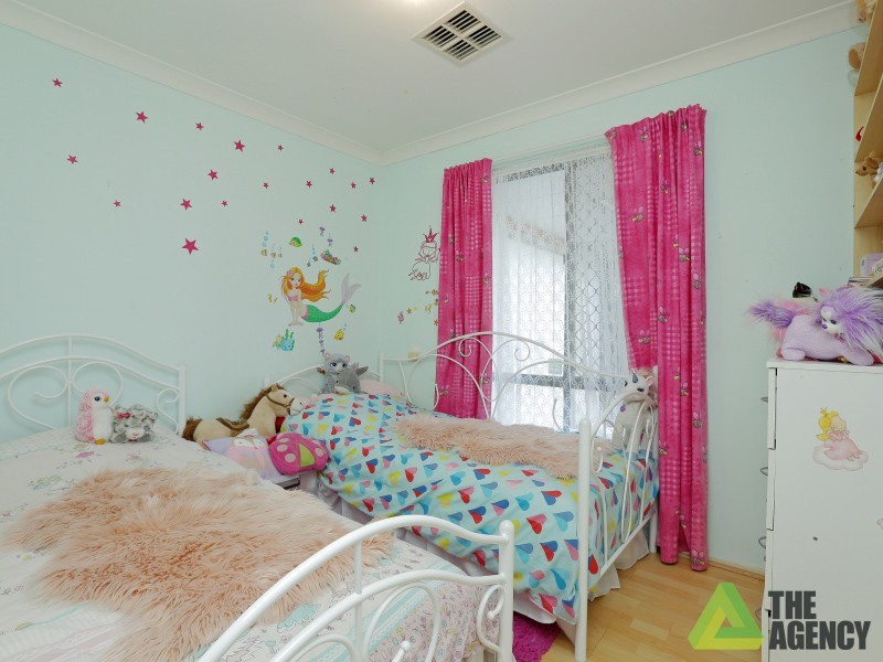 21 Battersea Road, Canning Vale WA 6155