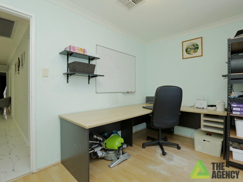 21 Battersea Road, Canning Vale WA 6155