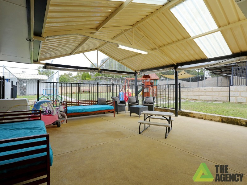 21 Battersea Road, Canning Vale WA 6155