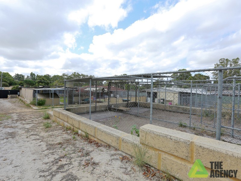 21 Battersea Road, Canning Vale WA 6155