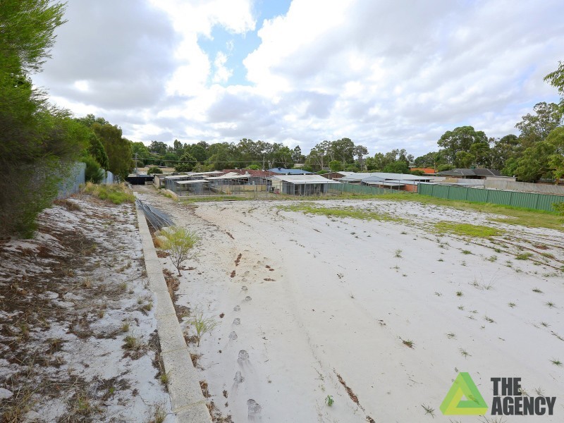 21 Battersea Road, Canning Vale WA 6155