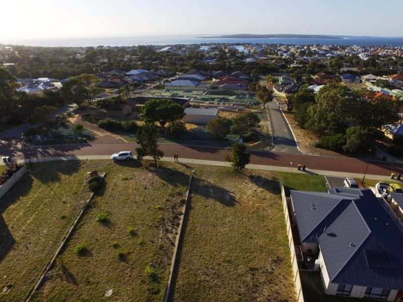 41 Buckingham Drive, Wannanup WA 6210