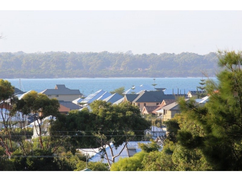 41 Buckingham Drive, Wannanup WA 6210