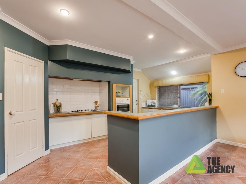 12 Hayton Mews, Atwell WA 6164