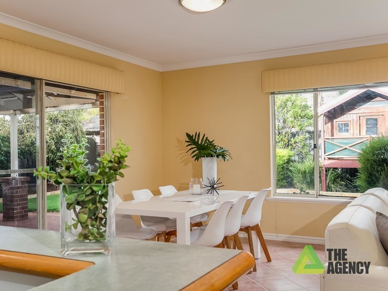 12 Hayton Mews, Atwell WA 6164