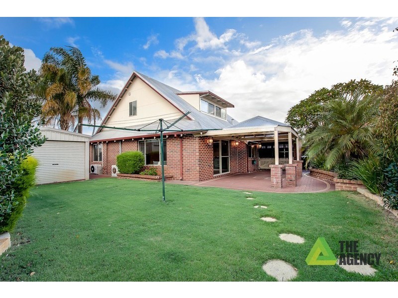 12 Hayton Mews, Atwell WA 6164