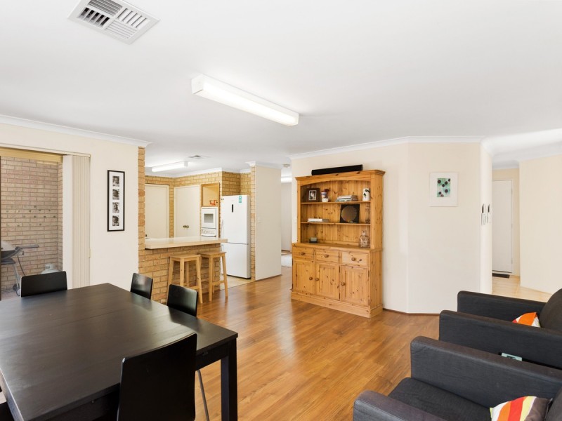 91A Hobbs Avenue, Como WA 6152