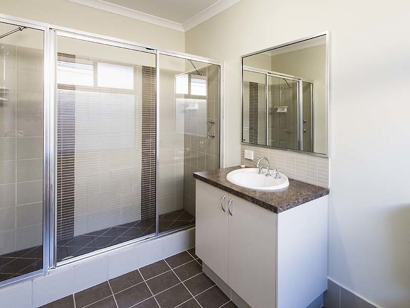 5 Yonga Way, South Guildford WA 6055
