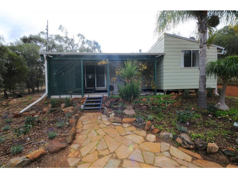 3 Connor Street, Toodyay WA 6566