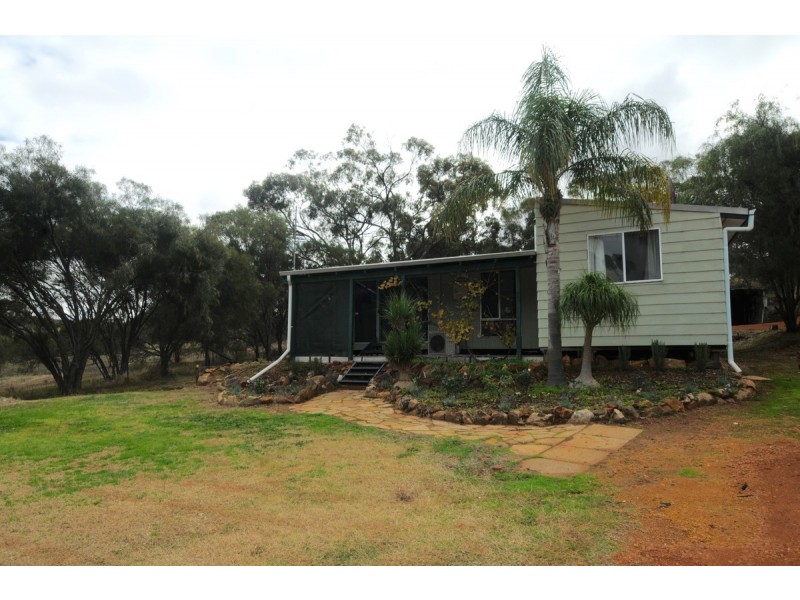 3 Connor Street, Toodyay WA 6566