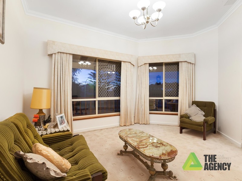 25 Houghton Way, Winthrop WA 6150