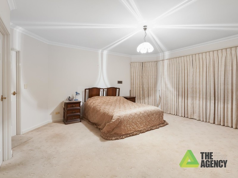 25 Houghton Way, Winthrop WA 6150