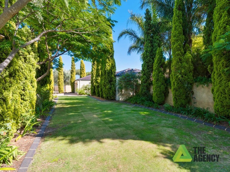 6 Taranto Way, Ellenbrook WA 6069