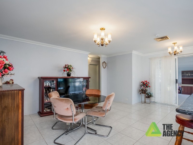 2 Ironbark Place, Halls Head WA 6210