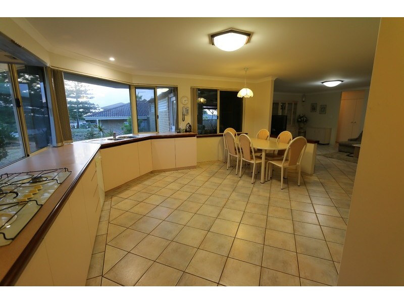 1 Bonito Place, Golden Bay WA 6174