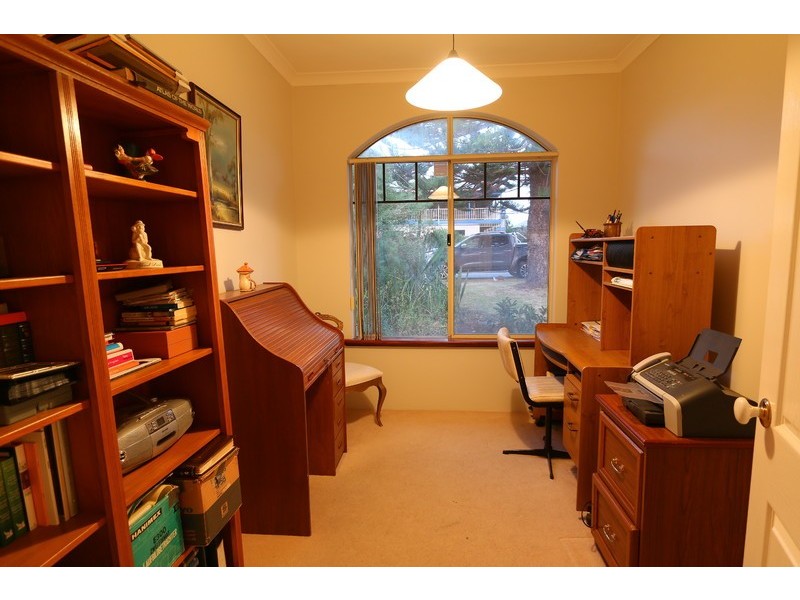 1 Bonito Place, Golden Bay WA 6174