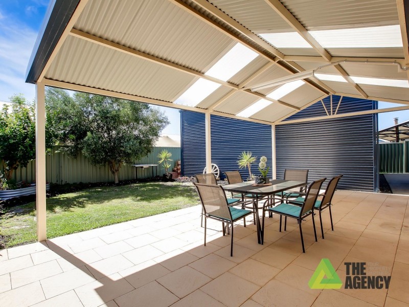 4 Jimjam Crescent, Ravenswood WA 6208