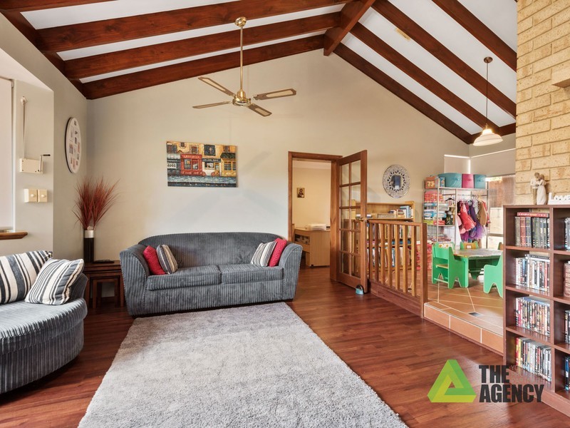 66 Moolanda Boulevard, Kingsley WA 6026