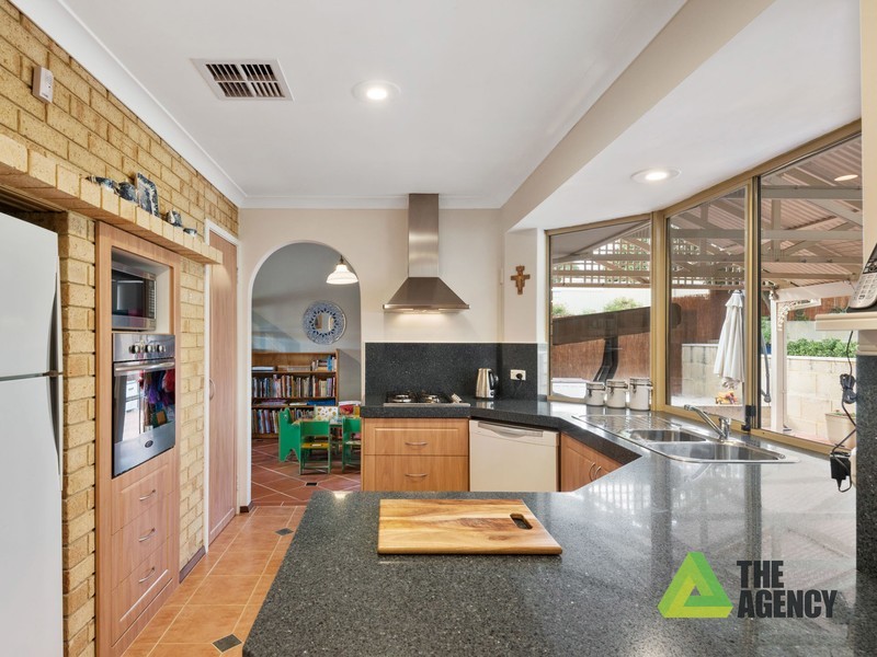 66 Moolanda Boulevard, Kingsley WA 6026