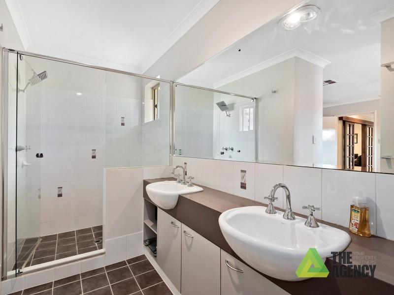 66 Moolanda Boulevard, Kingsley WA 6026