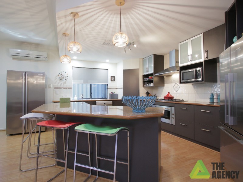 11 St Albans Promenade, Canning Vale WA 6155