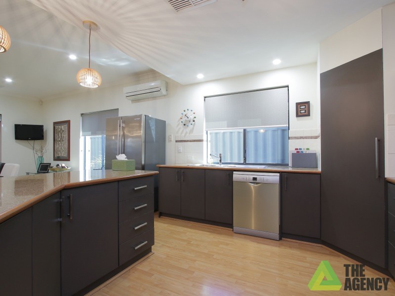 11 St Albans Promenade, Canning Vale WA 6155