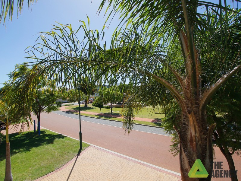 11 St Albans Promenade, Canning Vale WA 6155