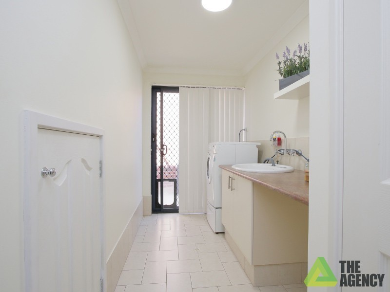 11 St Albans Promenade, Canning Vale WA 6155