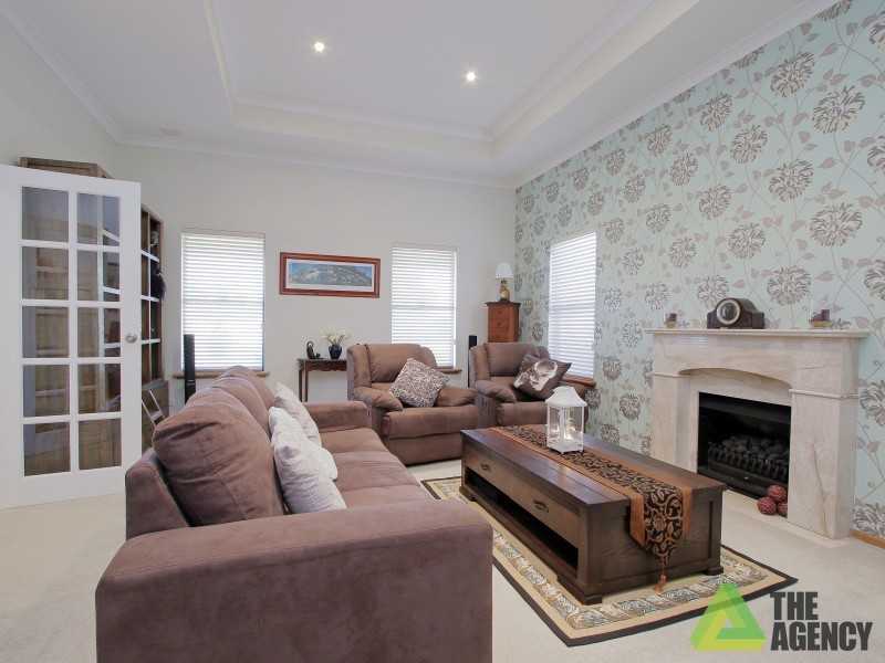 172 Southacre Drive, Canning Vale WA 6155