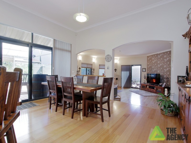 172 Southacre Drive, Canning Vale WA 6155