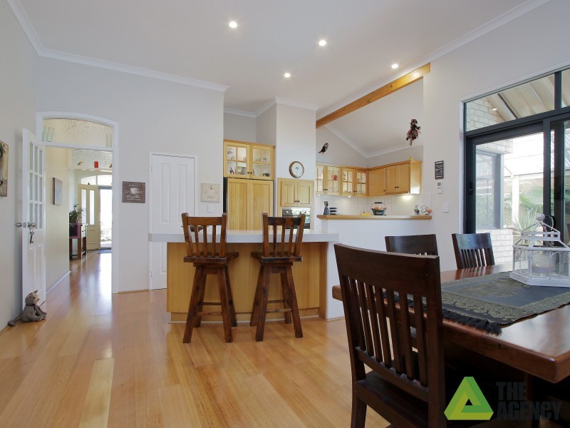 172 Southacre Drive, Canning Vale WA 6155