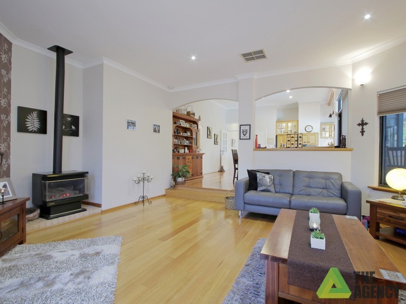 172 Southacre Drive, Canning Vale WA 6155