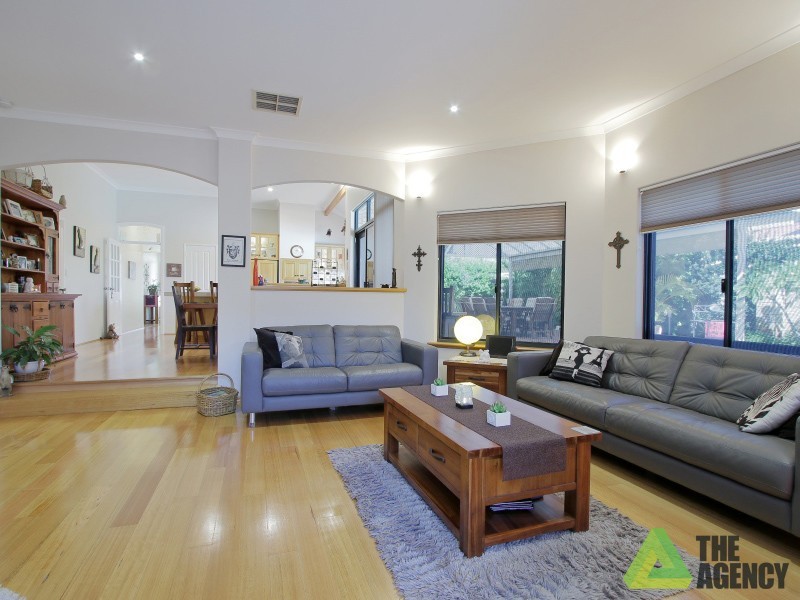 172 Southacre Drive, Canning Vale WA 6155