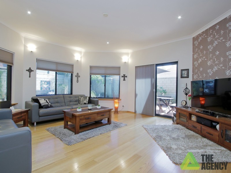 172 Southacre Drive, Canning Vale WA 6155