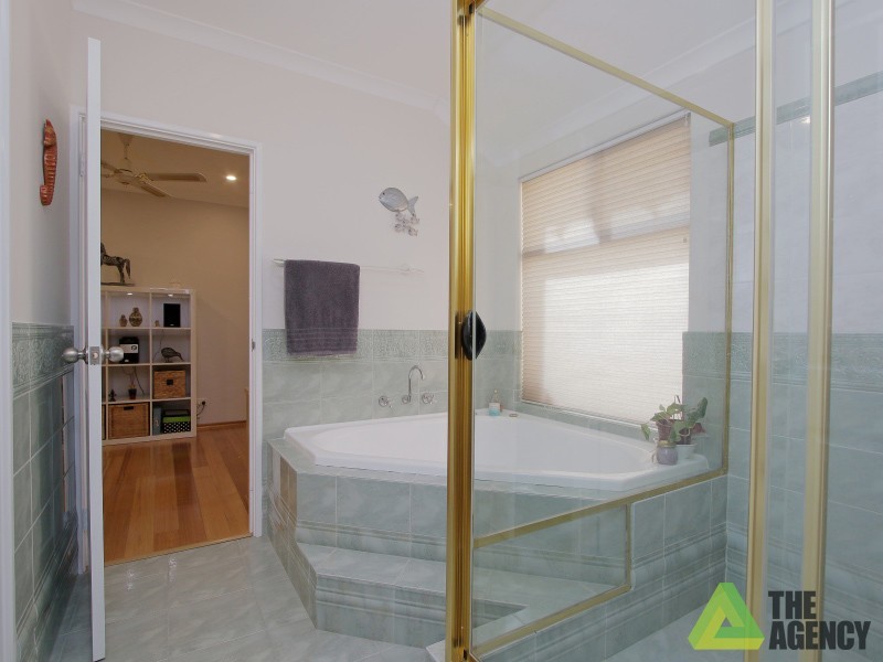 172 Southacre Drive, Canning Vale WA 6155