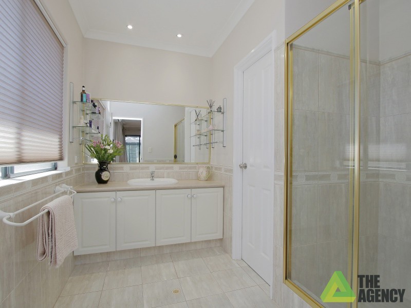 172 Southacre Drive, Canning Vale WA 6155