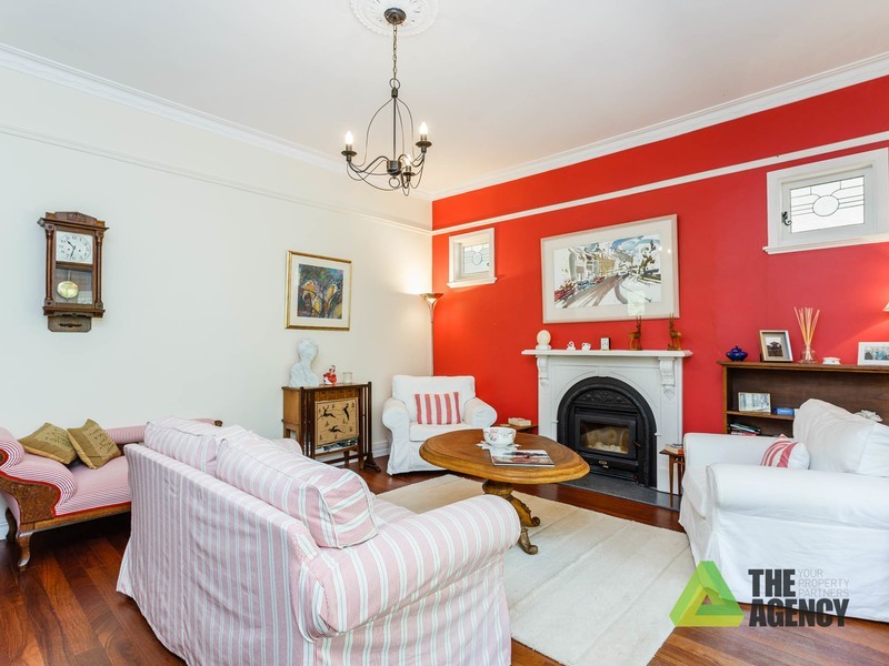 6 Maslin Crescent, Darlington WA 6070