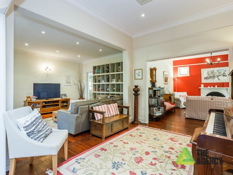 6 Maslin Crescent, Darlington WA 6070
