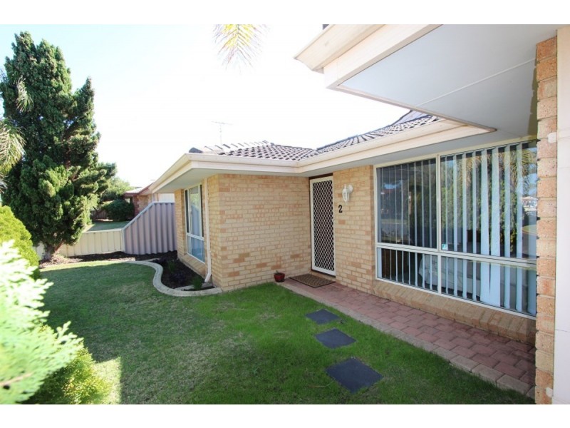 2 Wintersweet Place, Halls Head WA 6210