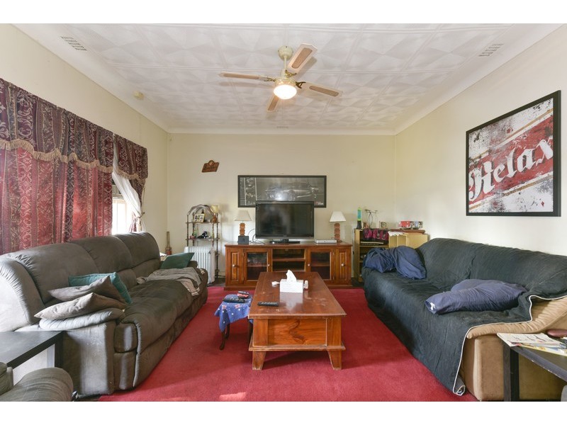 25 McCowan Street, Kenwick WA 6107