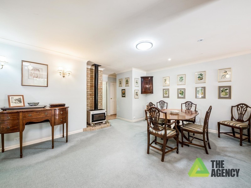 32 Benbullen Road, Kalamunda WA 6076