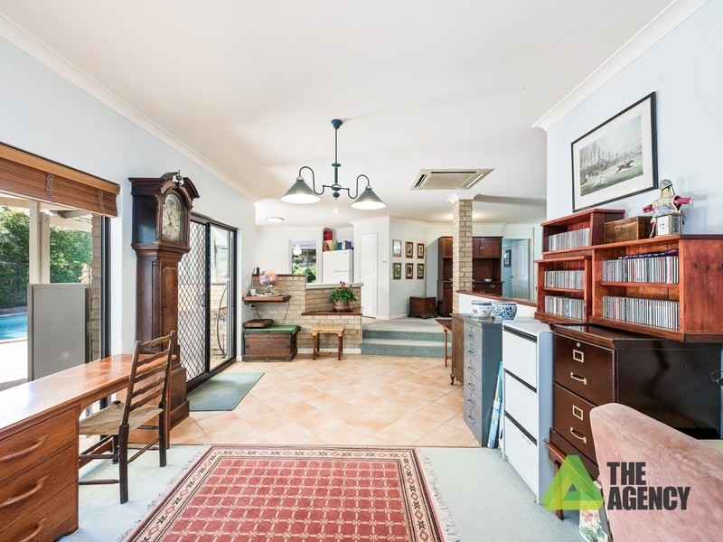 32 Benbullen Road, Kalamunda WA 6076