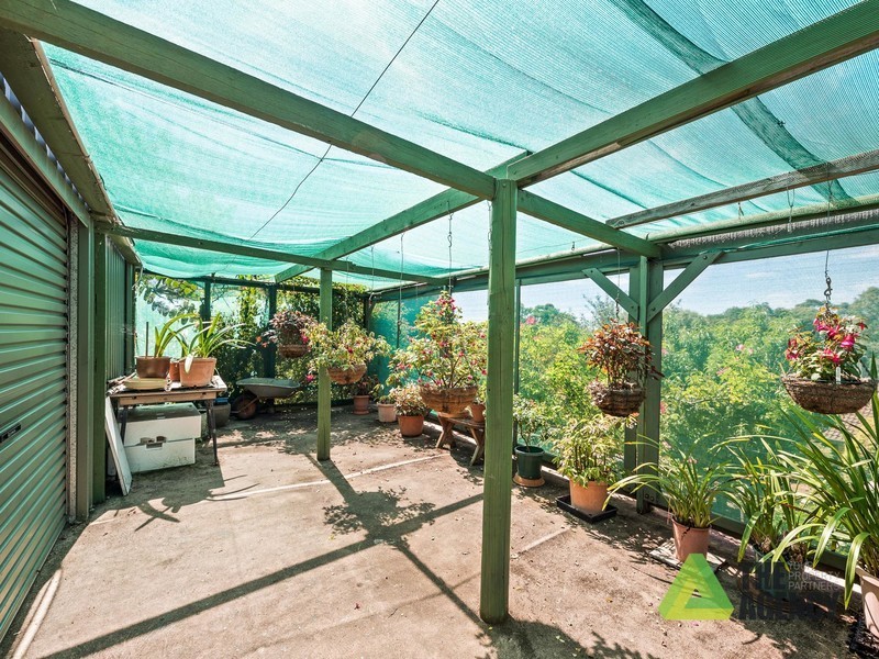 32 Benbullen Road, Kalamunda WA 6076