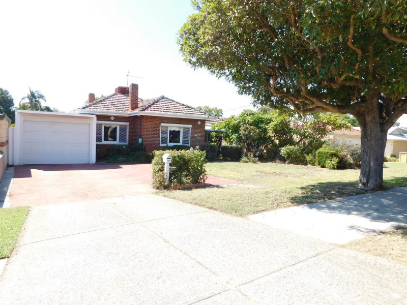 161 Kitchener Road, Alfred Cove WA 6154