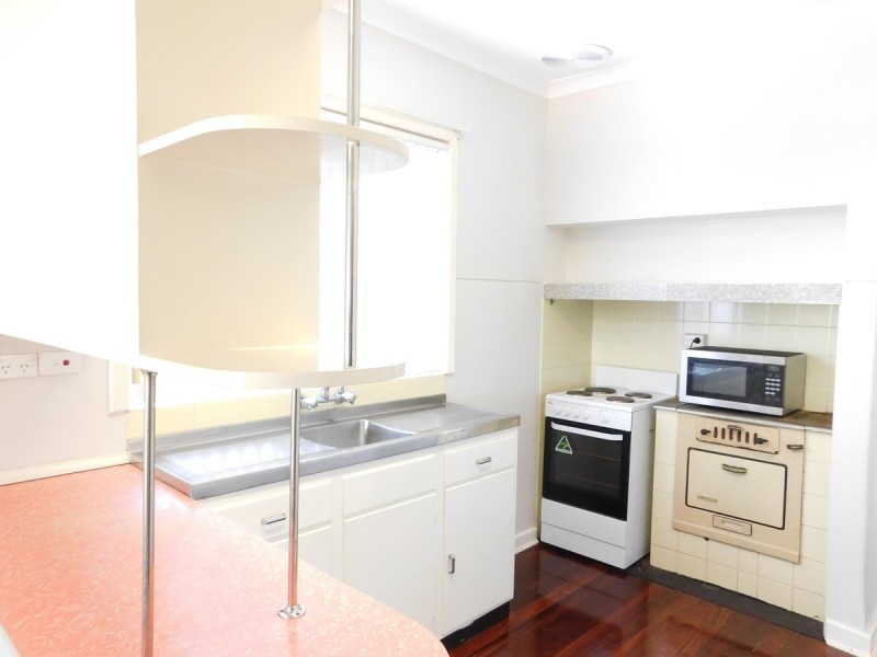 161 Kitchener Road, Alfred Cove WA 6154